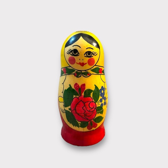 🌹 {FINAL SALE} Genuine Russian Nesting Doll - Picture 2 of 7